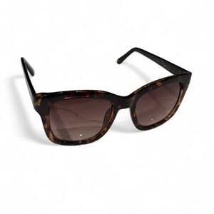 Fossil - Stylish Tortoise Shell Sunglasses